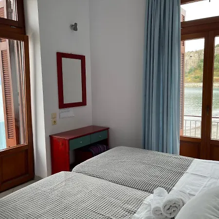 Xenios Zeus 2* Koróni